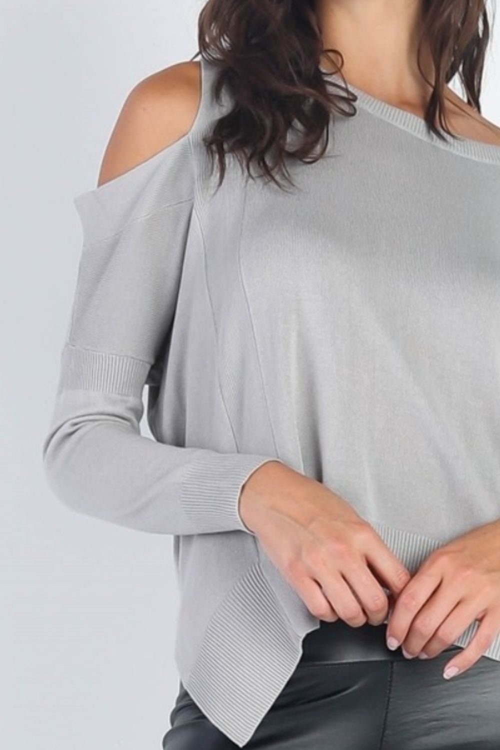 UNIQ Cold Shoulder Long Sleeve Knit Top - Light Gray