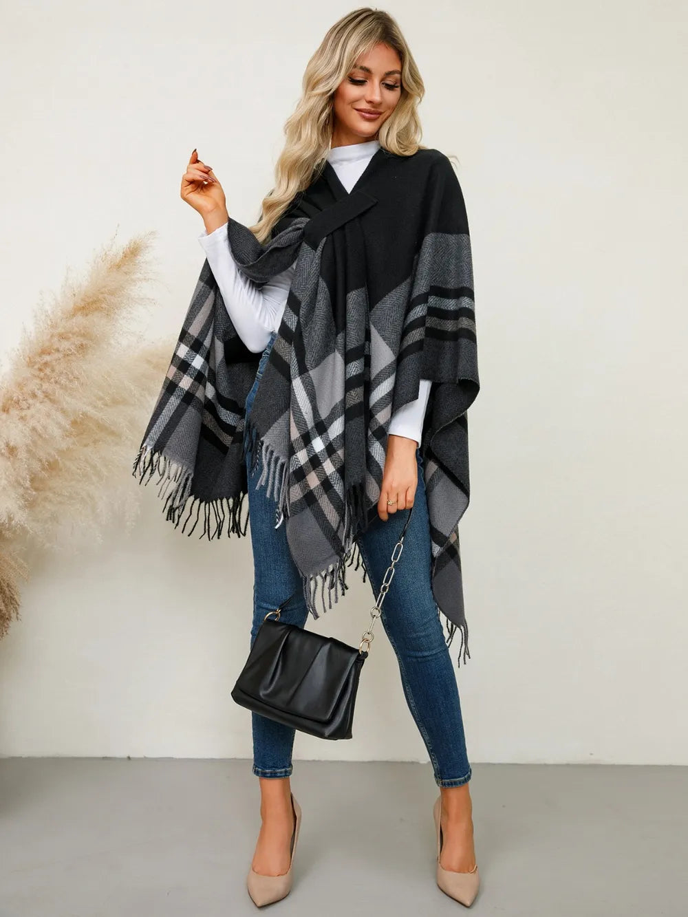 Fringe Contrast Plaid Poncho - Black One Size