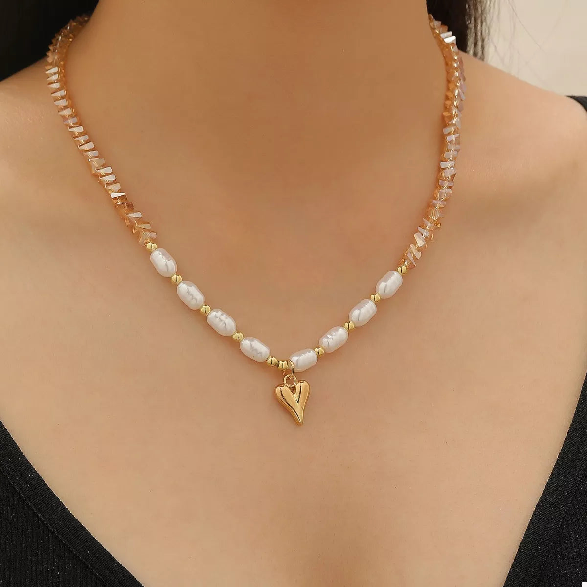 Pearl & Heart Pendant Necklace - Style B One Size