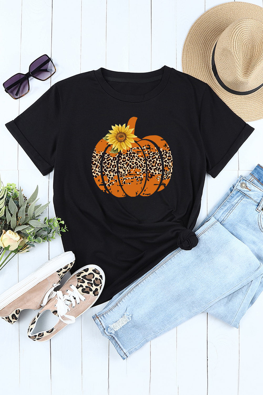 Floral Pumpkin Graphic Tee - Black