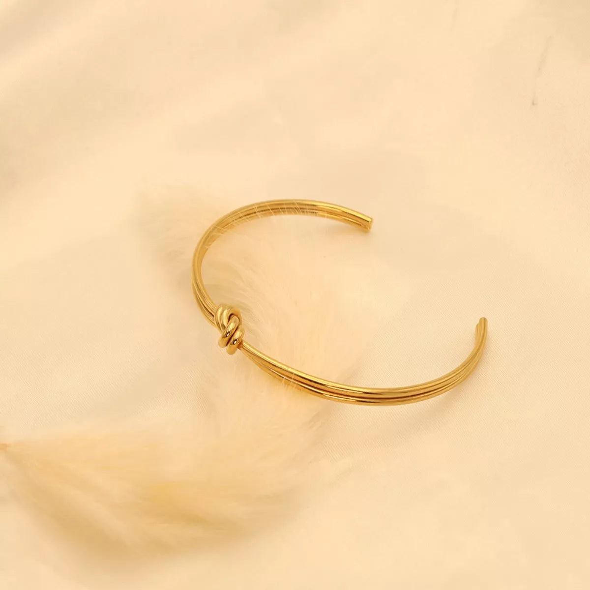 Knot Open Bracelet -