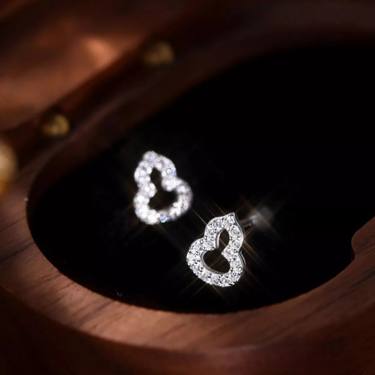 Gourd Shaped Stud Earrings -