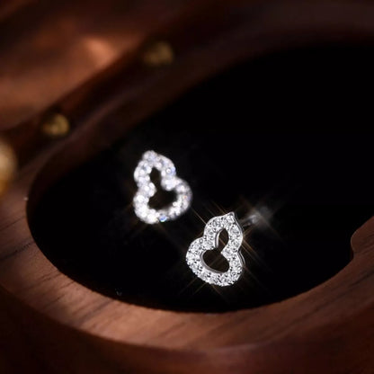 Gourd Shaped Stud Earrings -