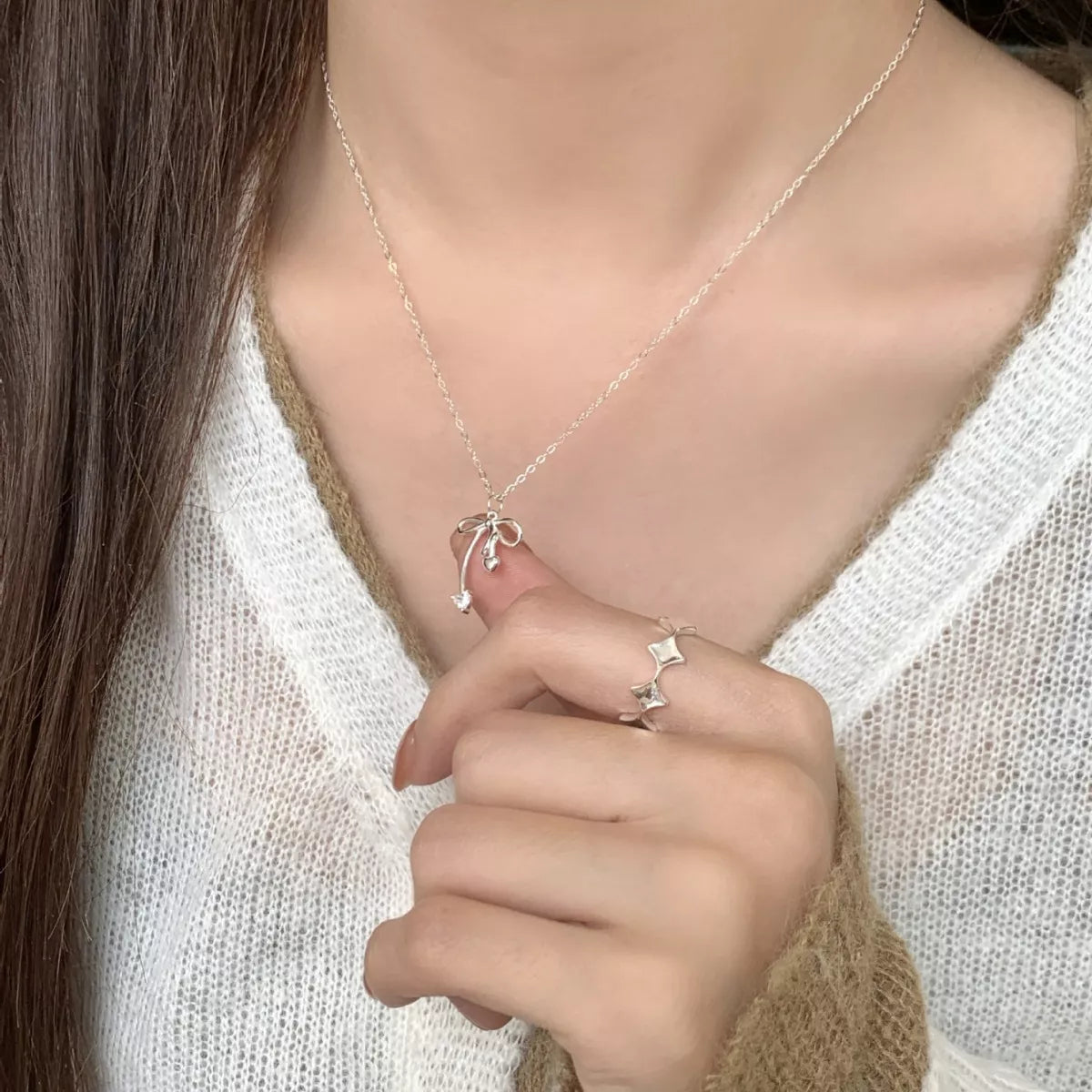 Bowknot Pendant Necklace -