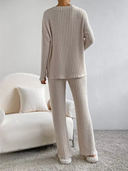 Ribbed Knit V-Neck Top and Pants Set -