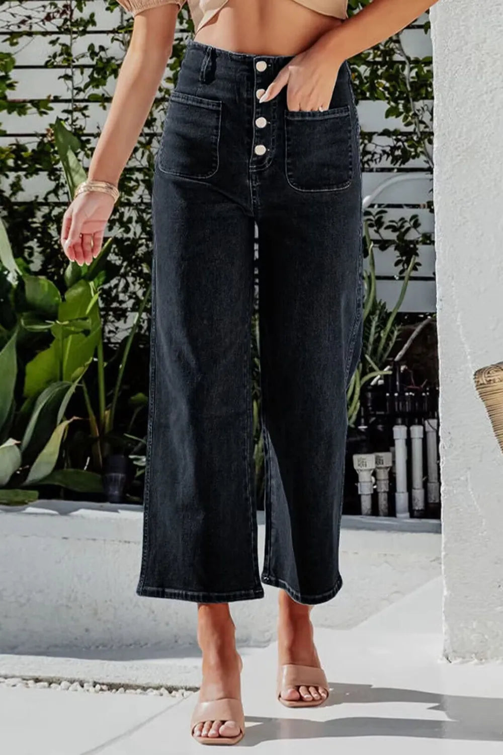 Button Fly Cropped Wide Leg Jeans - Black