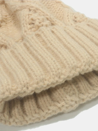 Roll Rim Cable-Knit Hat -