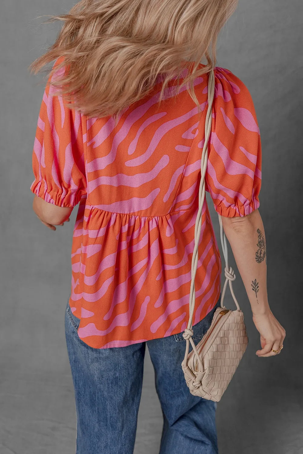 Zebra Stripe Print Ruched Cuff Half Sleeve Blouse -