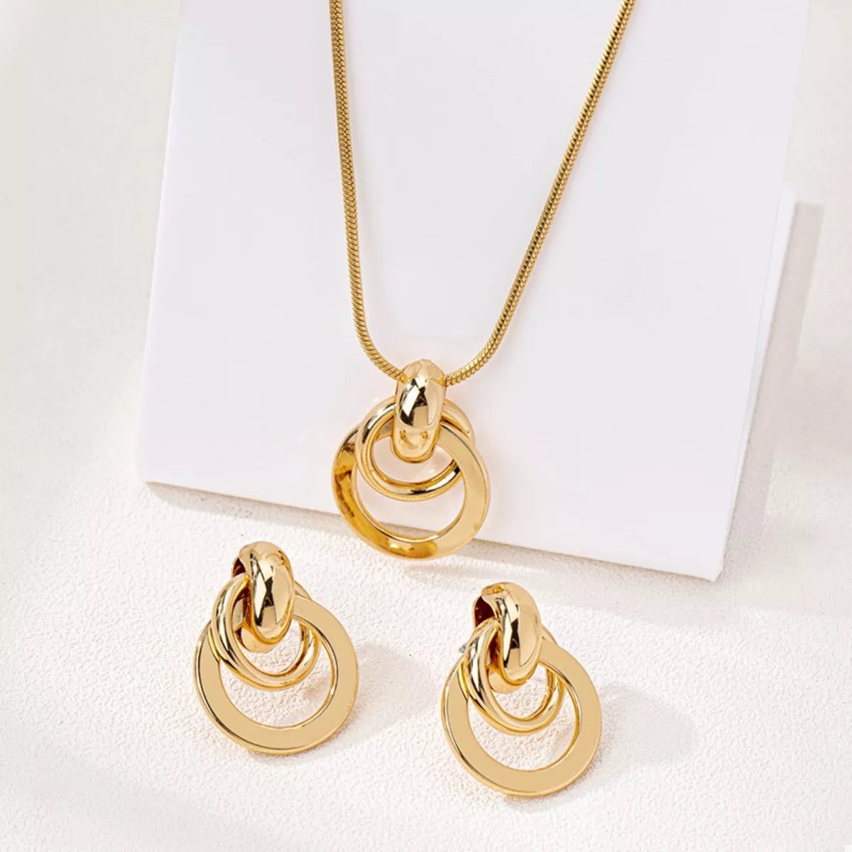 Gold-Plated Earrings and Pendant Necklace Jewelry Set -