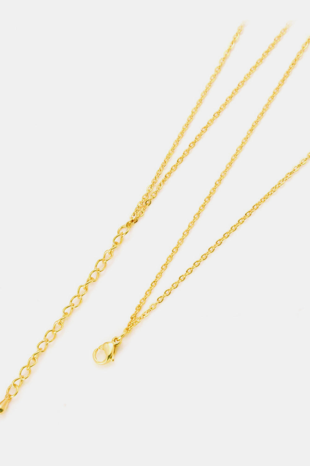 Linked Ring Pendant Chain Necklace -