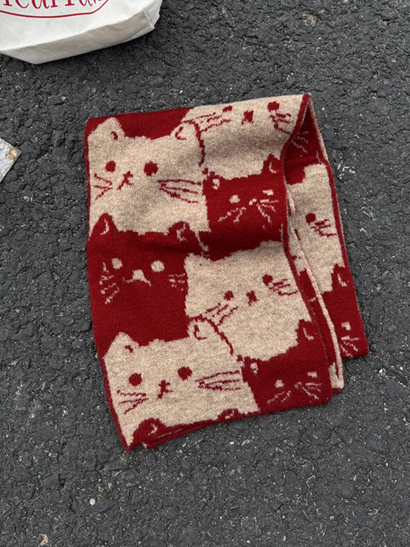 Cute Cat Pattern Knitted Scarf - Red One Size