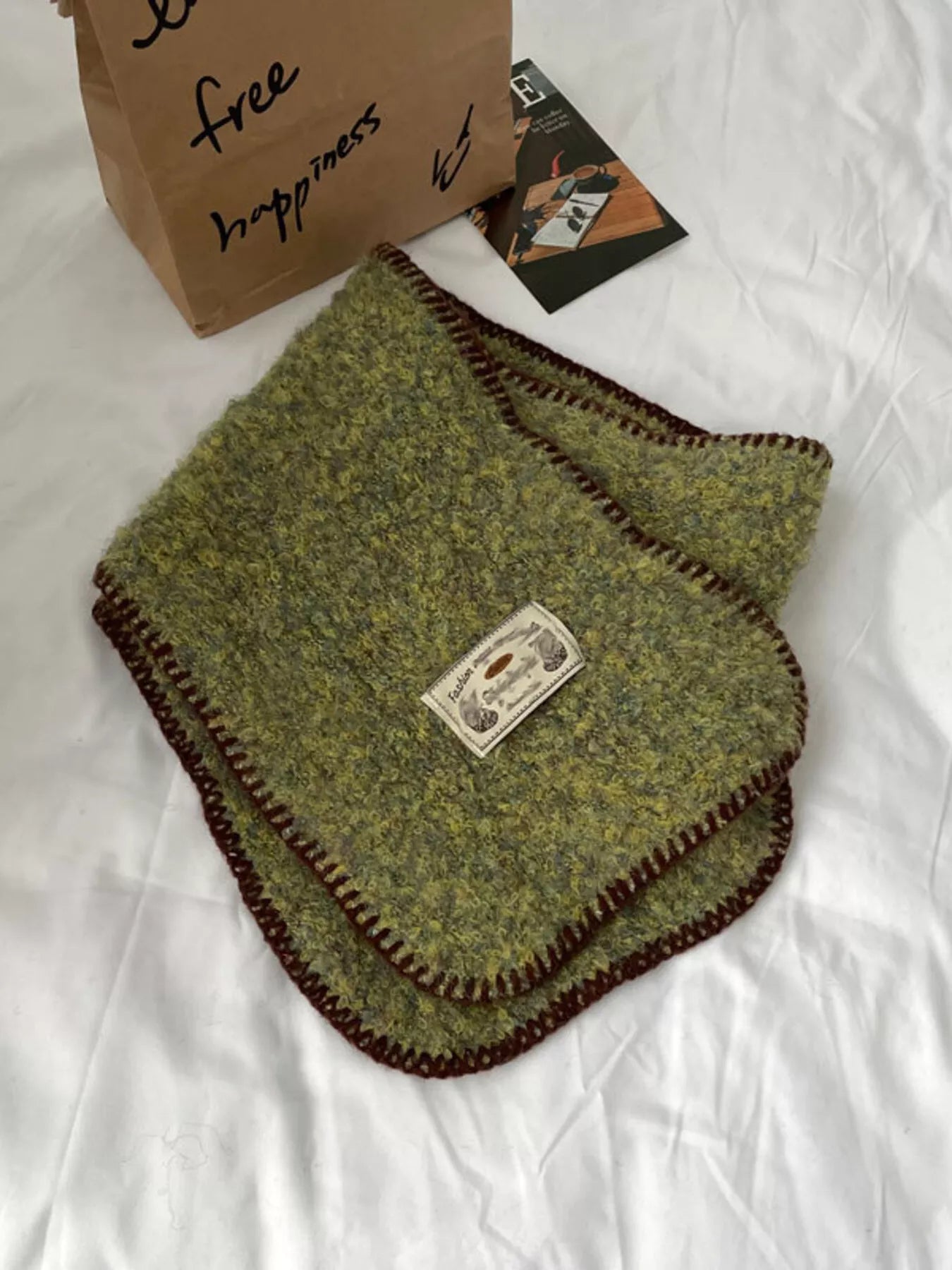 Contrast Trim Plush Winter Scarf - Green One Size