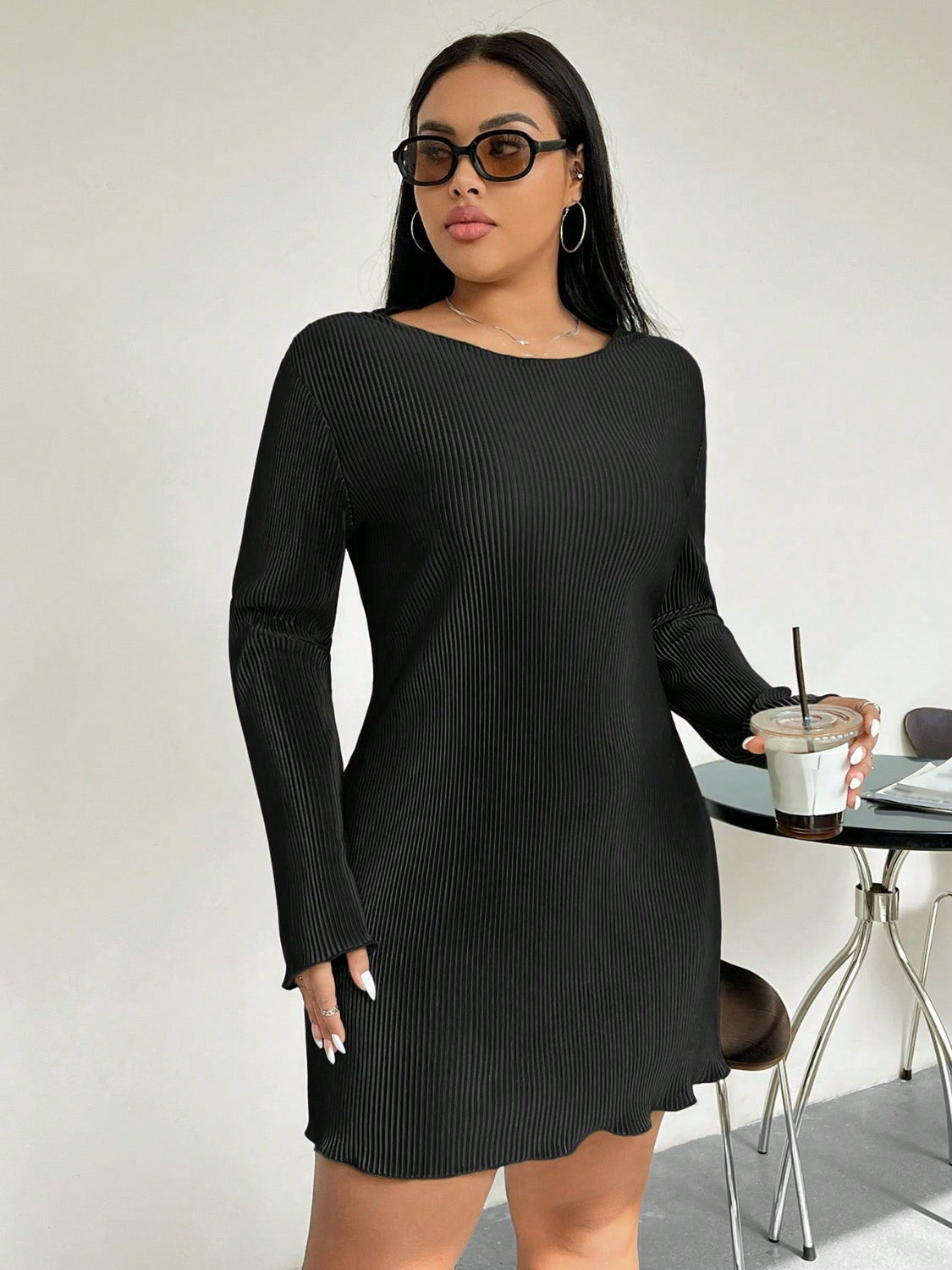 Plus Size Lettuce Hem Round Neck Long Sleeve Dress - Black