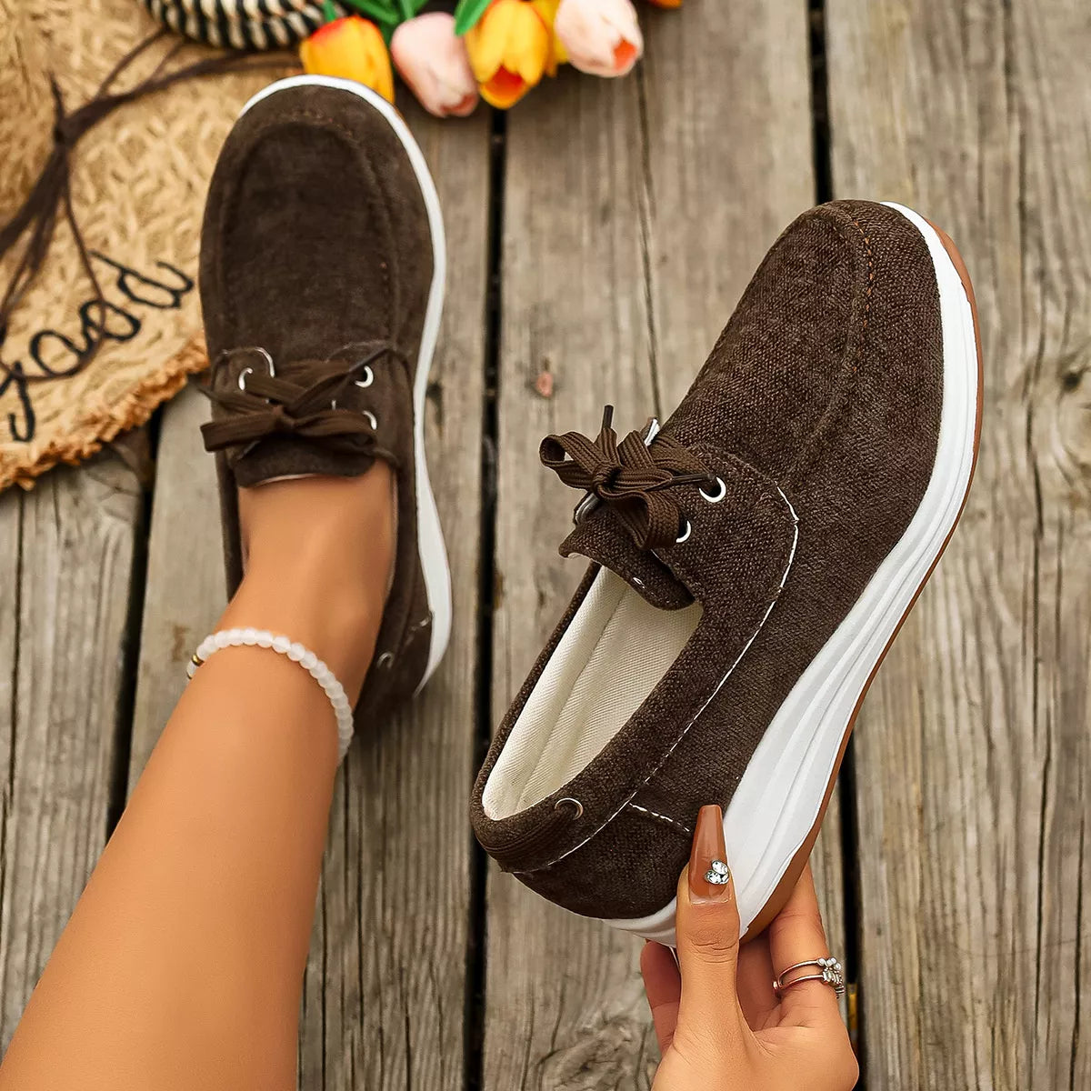 Lace Up Round Toe Sneakers -