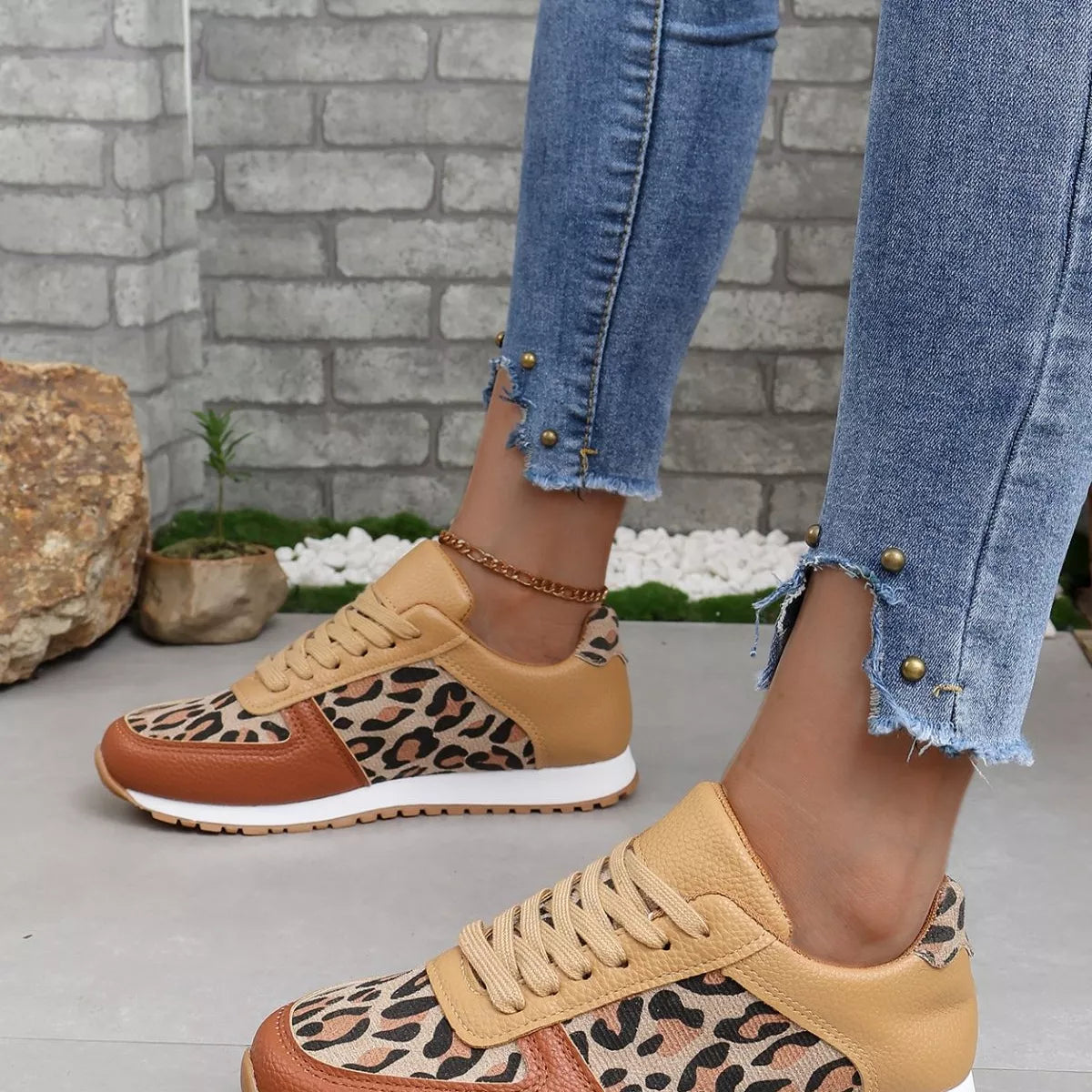 Leopard Print Casual Sneakers - Brown