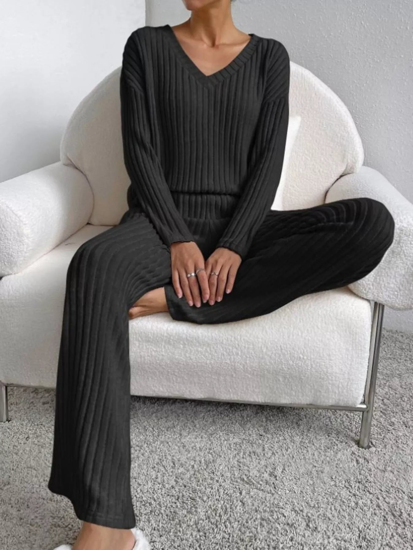 Ribbed Knit V-Neck Top and Pants Set - Black