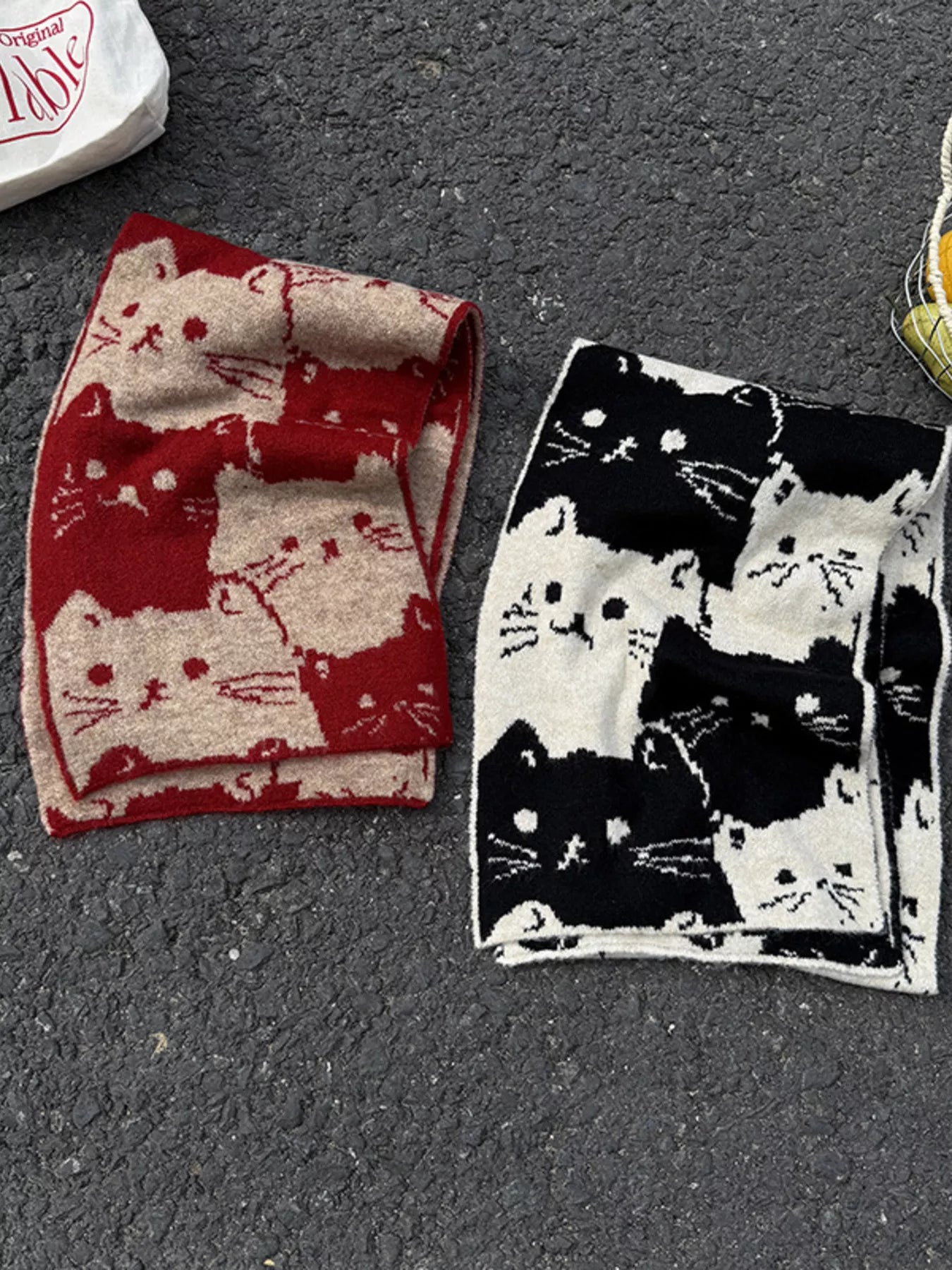 Cute Cat Pattern Knitted Scarf -