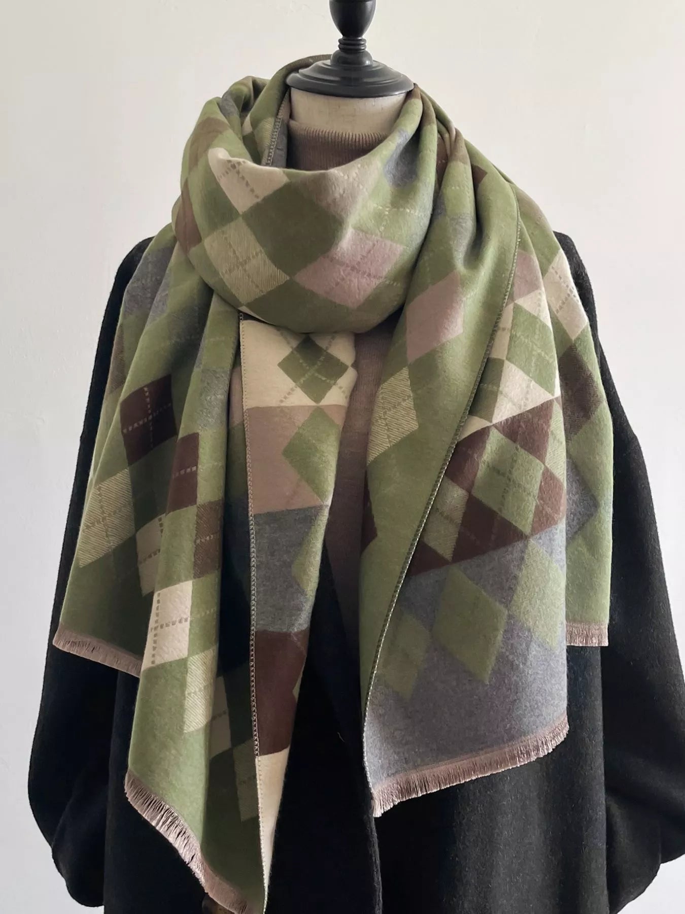 Diamond Pattern Warm Scarf - Style D One Size