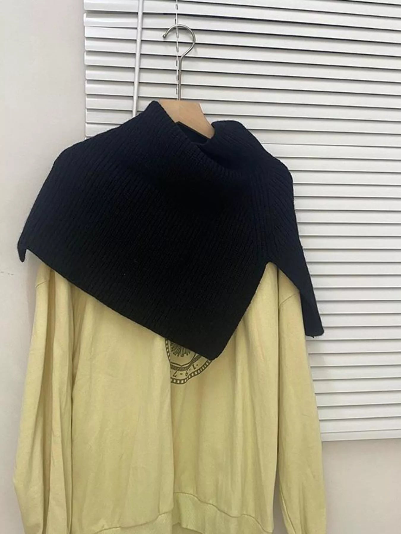 Chunky Knit Slit Scarf -