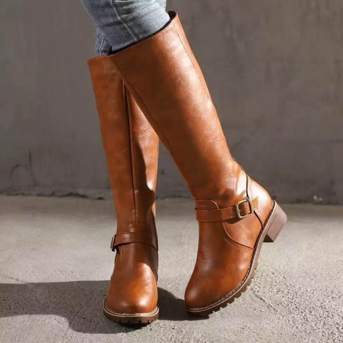 Round Toe Block Heels Boots -