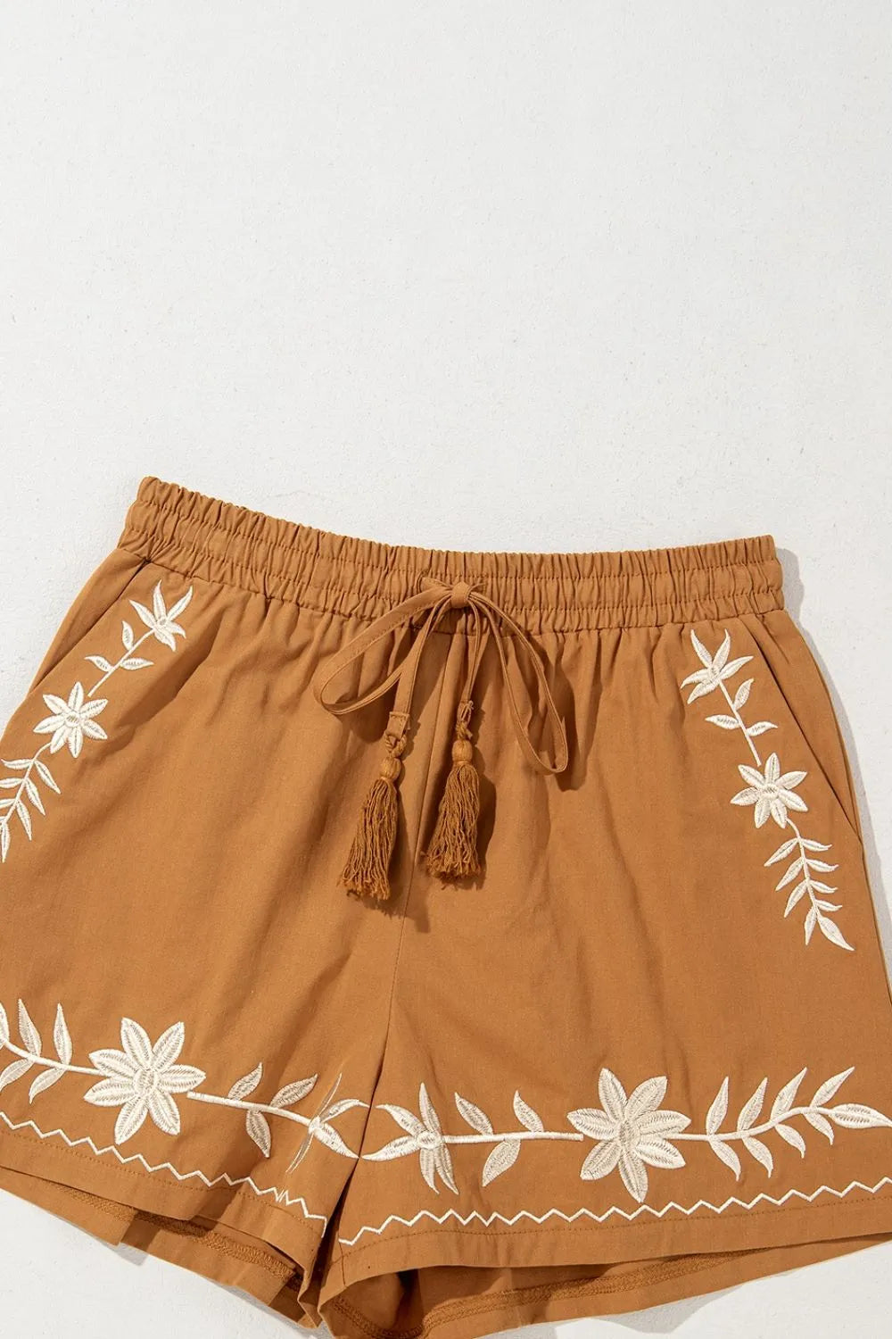 Boho Tasseled Elastic Waist Casual Shorts -