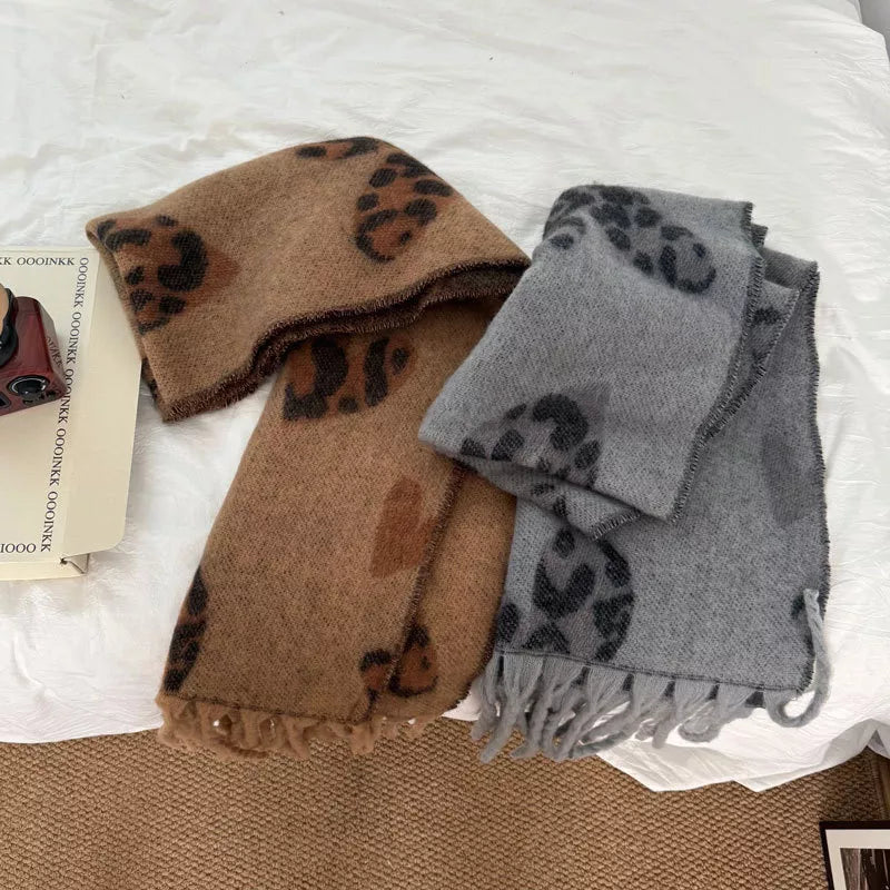 Leopard Heart Warm Scarf -