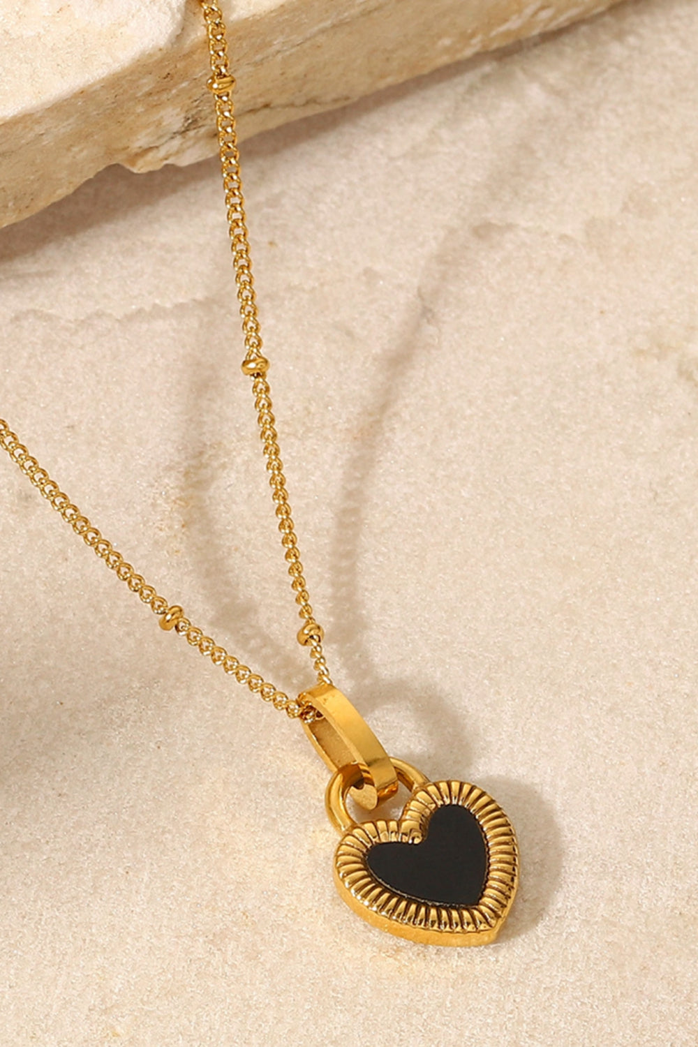 Contrast Heart Pendant Necklace | AdoreStarr