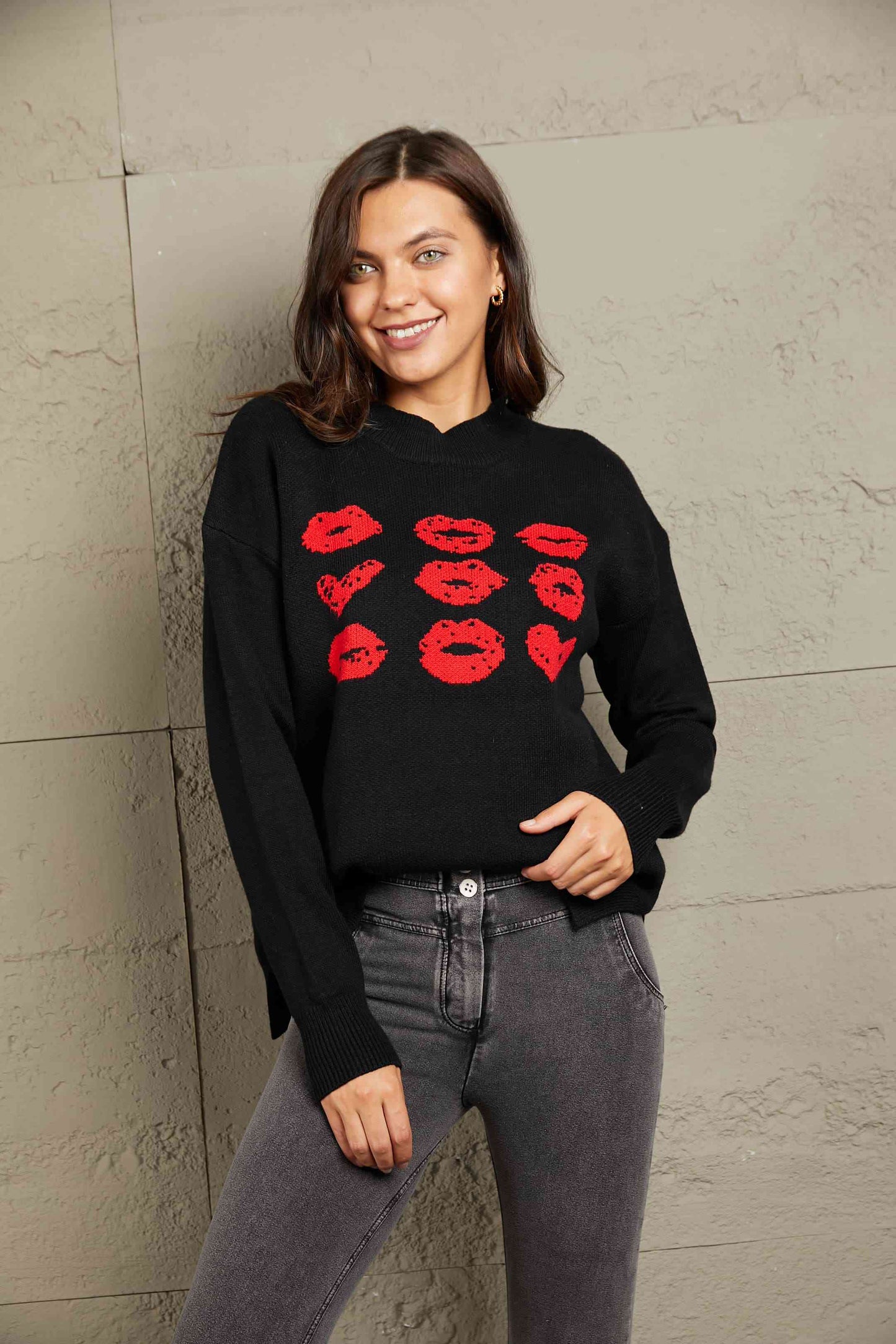 Lip Graphic Slit Dropped Shoulder Sweater - Black