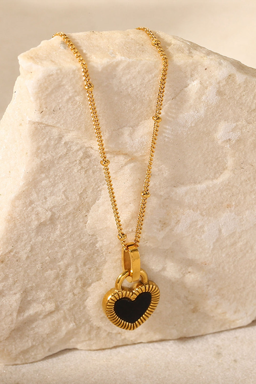 Contrast Heart Pendant Necklace | AdoreStarr