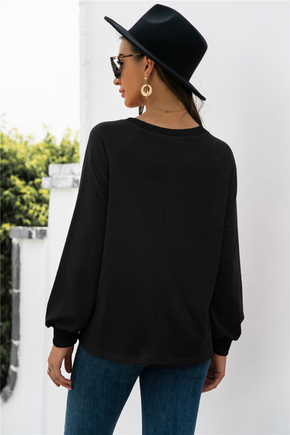 Round Neck Raglan Sleeve Sweatshirt | AdoreStarr