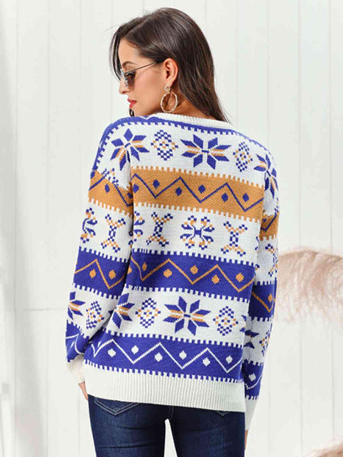 Snowflake Pattern Round Neck Sweater | AdoreStarr