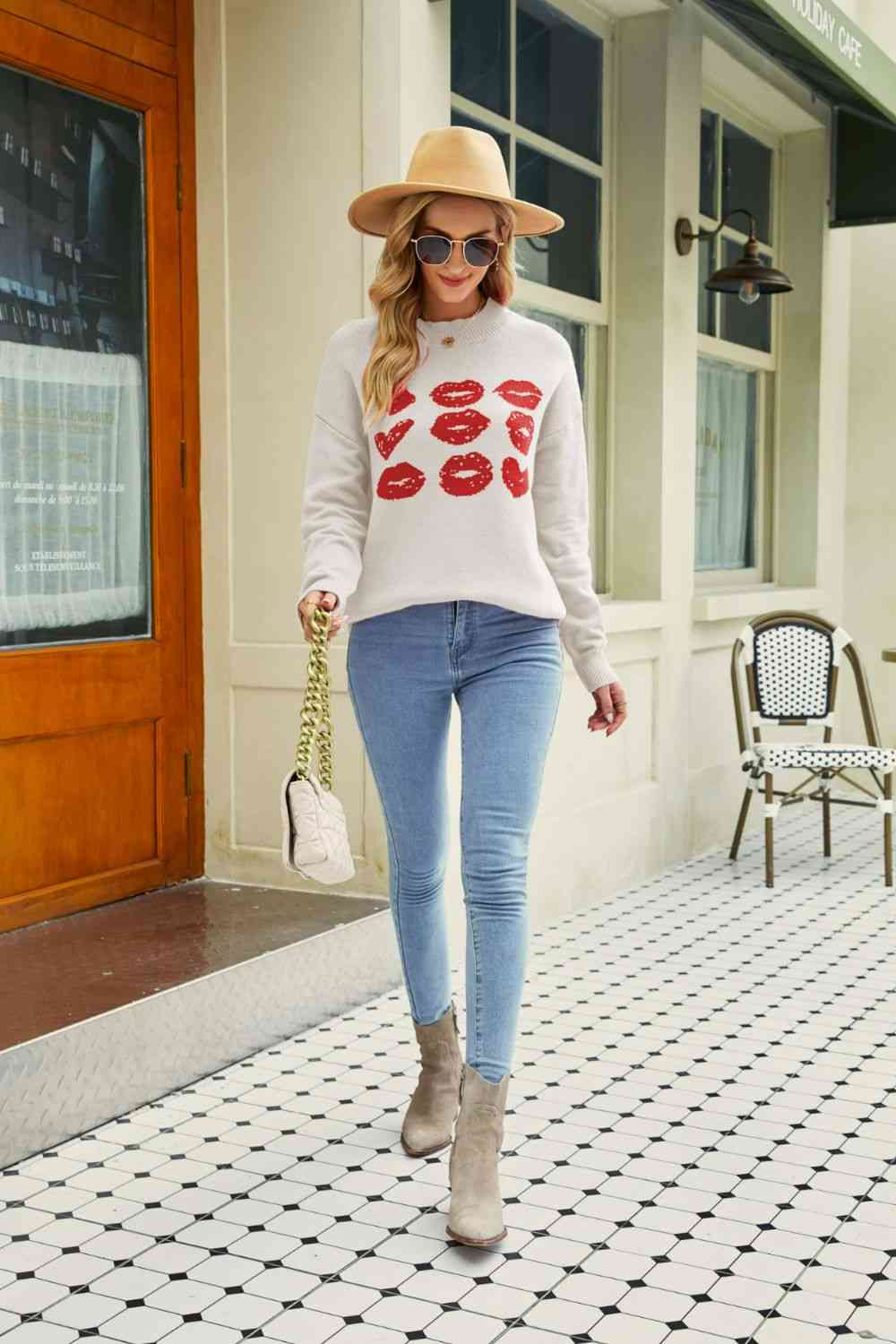 Lip Graphic Slit Dropped Shoulder Sweater - Cream